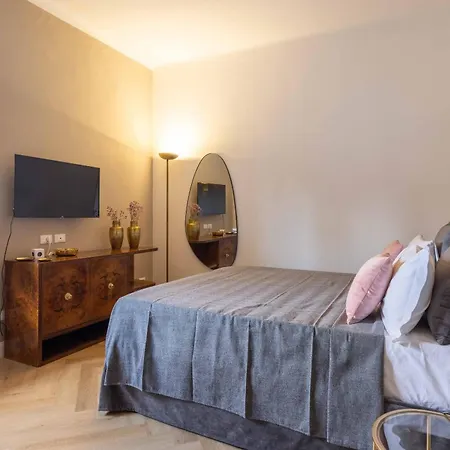 Artieri Suites, Piazza Maggiore * Болонья